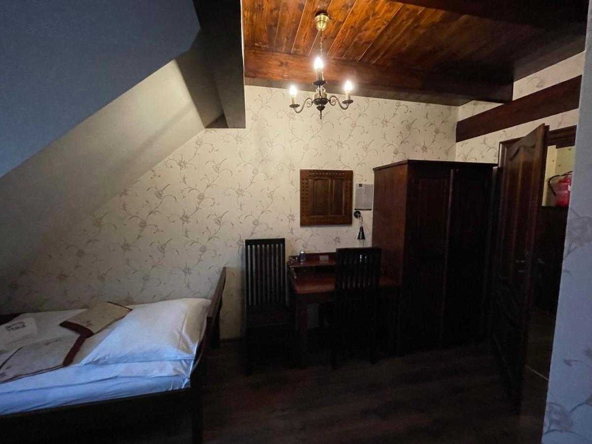 Hotel Tyrol I Restauracja Zycie Gruzji Osielsko Luaran gambar