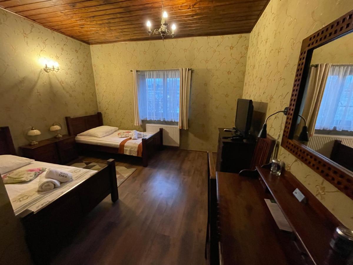 Hotel Tyrol I Restauracja Zycie Gruzji Osielsko Luaran gambar