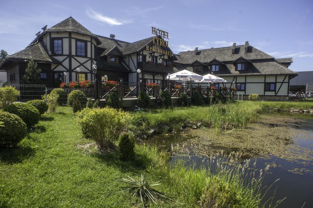 Hotel Tyrol I Restauracja Zycie Gruzji Osielsko Luaran gambar